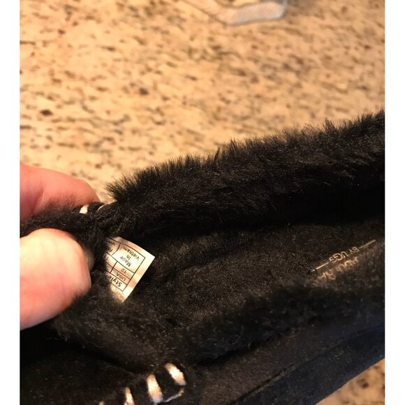 Little Boys size 12 Koolaburra UGG slippers - Picture 3 of 6